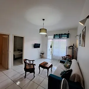 Entier à De Haut - Chez Odile Terre-De-Haut