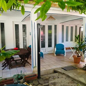Habitation Santos 4 Personnes De Les Saintes Terre-De-Haut